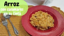 ARROZ CON CALAMARES en su Tinta en Thermomix TM7. Receta Fácil y ¡¡Lista en 30 MINUTOS!! 🦑