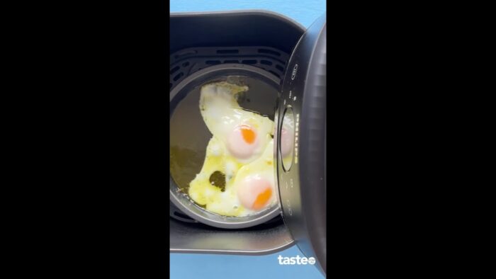 Crispy air fried eggs – better than pan fried!