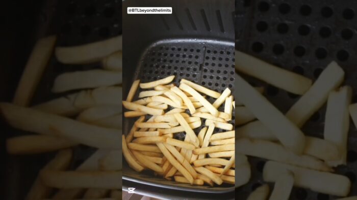 First time using Air fryer / Air fryer fries #shorts #youtubeshorts #foryou #food #fries #trending