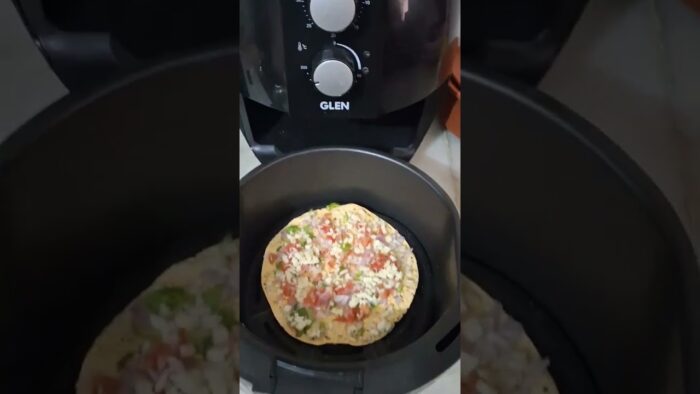 Papad Pizza In airfryer #warkingmom #ytshorts #viralvideo #airfryer #papad Pizza