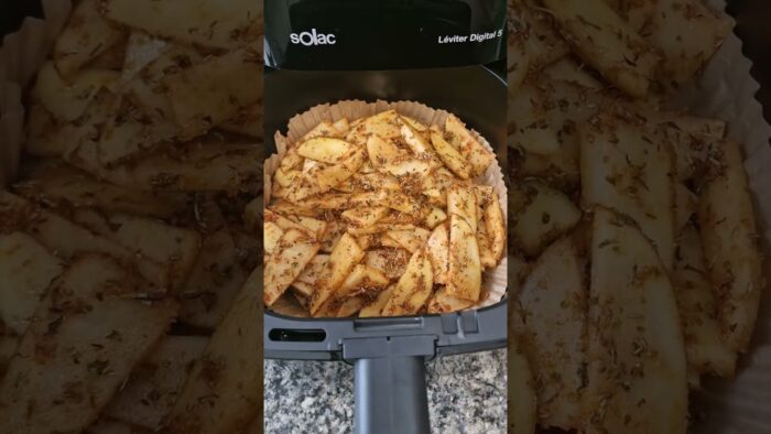 Patatas deluxe en la freidora de aire, muy pronto compartiré la receta #recetasfaciles #receta
