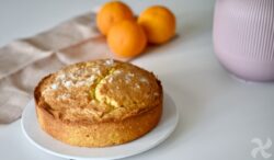 Bizcocho de naranja, con mantequilla