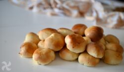 Bollitos con crema pastelera