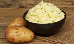 El truco de las abuelas para hacer un puré de patatas cremoso: no falla