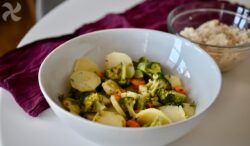 Ensalada templada de patata con aceite de aceitunas y perejil
