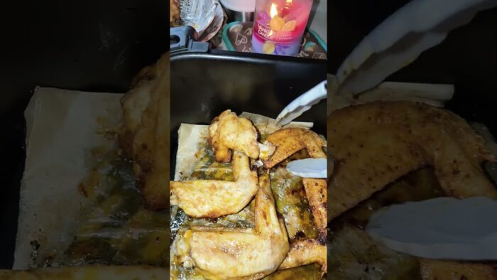 CHICKEN WINGS IN AIR FRYER #food #chickenwingsrecipe #cooking