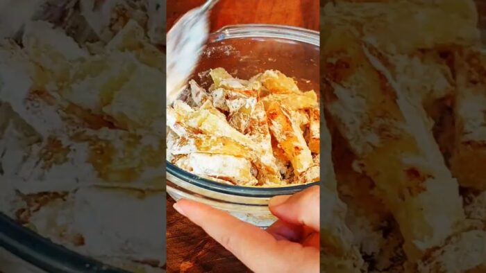 Crispy Peri Peri Potato Wedges in Air Fryer 🥔 | Easy Homemade Snack Recipe #shorts