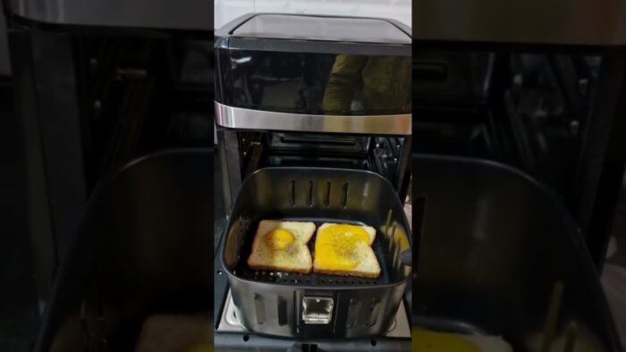 No-Oil Air Fryer Egg Toast Breakfast Recipe #eggtoast #eggbreadsandwich