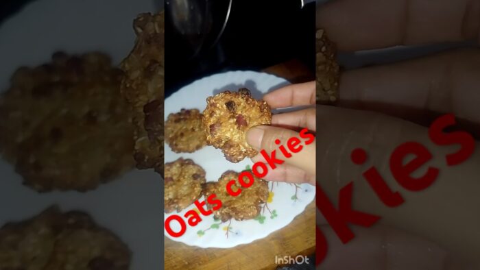 Oats cookies || Air fryer recipe || how to cook oats cookies in air fryer #ytshorts #momsonbites