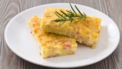 Soy cocinera y así es como puedes hacer una tortilla de patata sin huevos ni patatas