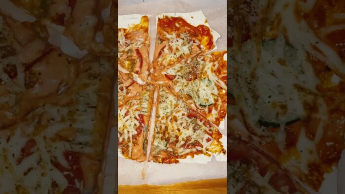 Air Fryer Lavash Pizza – Quick & Cheesy! #rek #breakfast# shorts
