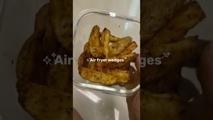 Air Fryer Potato Wedges! Tasty and healthy recipe 🤩 #airfryer