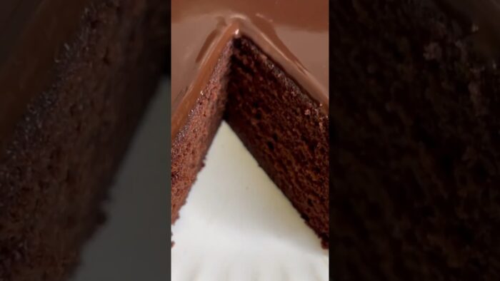 BIZCOCHO HÚMEDO de CHOCOLATE 🍰🍫en FREIDORA DE AIRE, receta sencilla y jugosa 😍 #airfryer