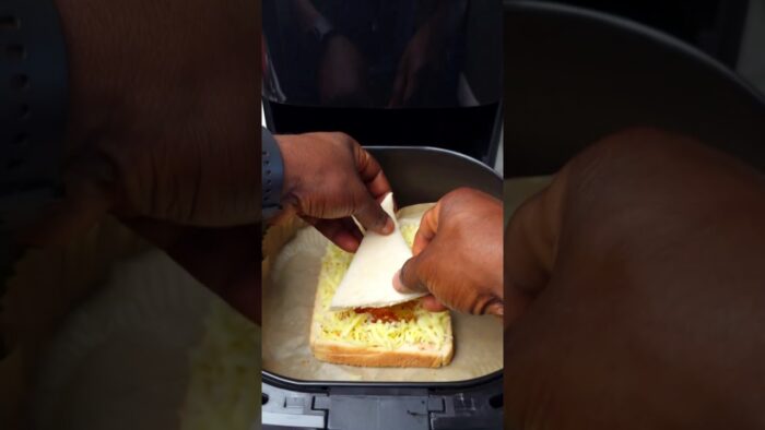 Best Air Fryer Egg and Cheese Toast #shorts #egg #airfryerrecipes