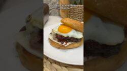 Cebolla caramelizada al Oporto con Thermomix ¡Perfecta para hamburguesas, carnes y tostada!