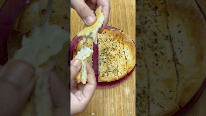 Cheesy Garlic Bread Sticks in 10 Mins | Air Fryer Snack Hack! 🧀🍞