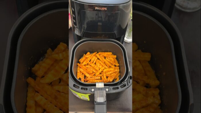 Crinkle Cut French Fries🍟| Aloo/Potato Snacks Recipe in Air Fryer👌#shorts #viralshorts #trending #yt