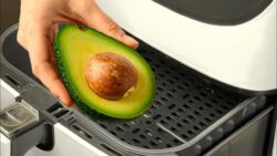 🥑 Desayuno de Aguacate en Freidora de Aire: ¡La Receta Rápida y Saludable que Debes Probar!