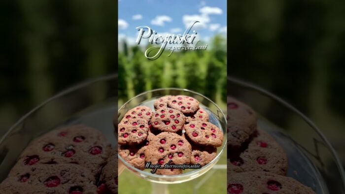Pieguski z czerwoną porzeczką w Thermomix TM7