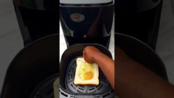 THE BEST AIR FRYER EGG AND CHICKEN TOAST #shorts #egg #airfryerrecipes