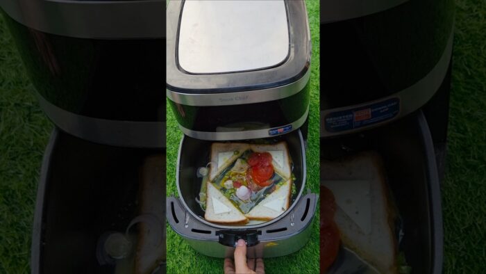 This Air fryer Cheeze Omelette is going VIRAL for a reason