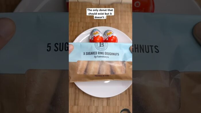 #airfryer #donuts #doughnut #recipe #easyrecipe #food #eggfreebaking #airfryerrecipes