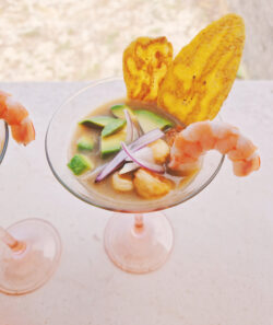 Ceviche exprés de berberechos con leche de tigre casera