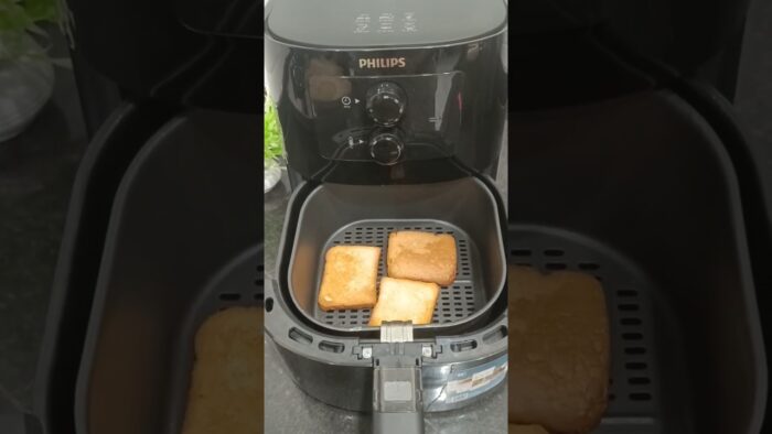 Air Fryer cooking 🍞🍞 Butter in Air Fryer#shortsfeed #food#airfryercooking #trending
