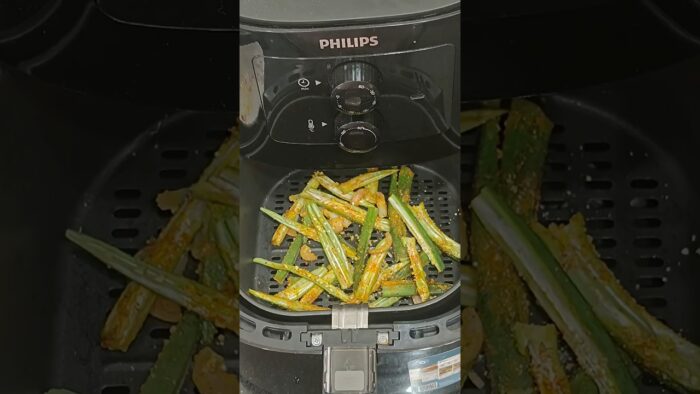 🌿 Bhendi Fry in Air Fryer#shortsfeed #cooking #trendingreels #trending #viralshorts #viral #airfryer