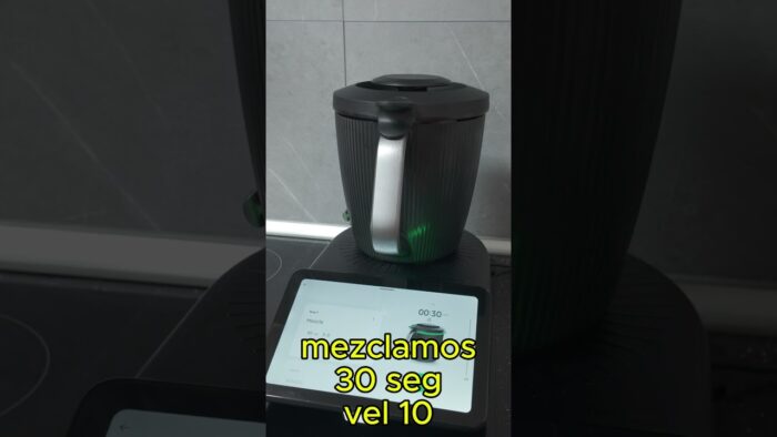 Bizcocho esponjoso con Thermomix.