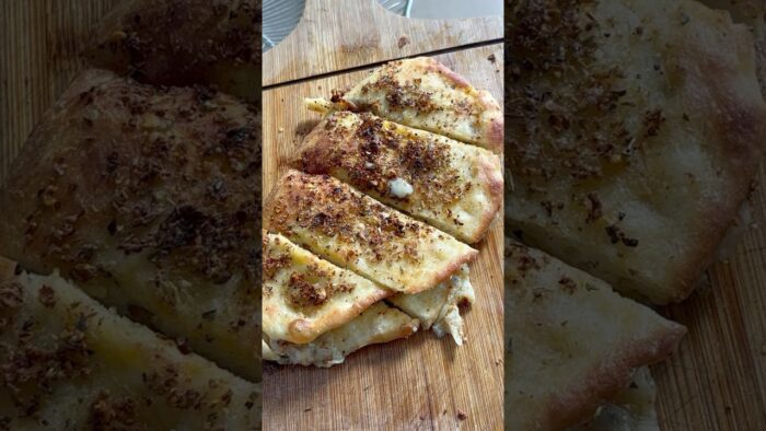 Cheese Garlic bread air fryer #food #asmr #cooking #recipe #viralvideo #viral #youtubeshorts #yt