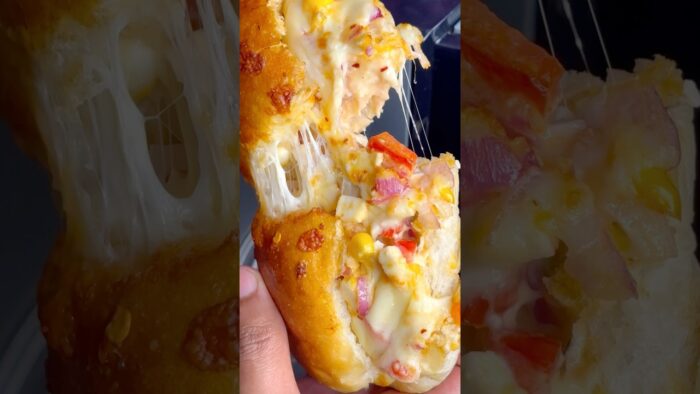 Cheesy Paneer Pav in Air Fryer | Quick Evening Snack Recipe 🧀🔥 #AirFryerRecipe #CheesyPaneerPav