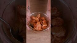 Everyone is putting chicken in the air fryer like this, after seeing this genius idea.
