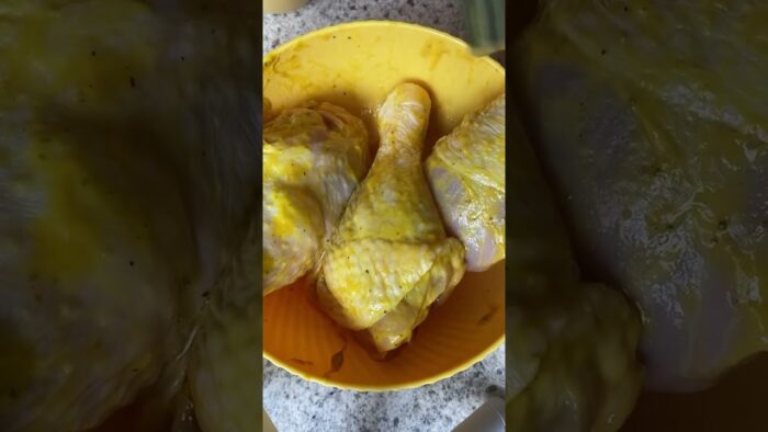 Polll frito en la freidora de aire #receta #comidafacil #cocina #pollofritto #canaldecocina