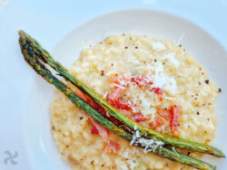 Risotto de espárragos verdes