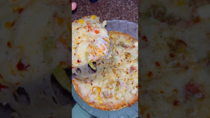 Homemade Cheesy Pizza Recipe in Just 5 Minutes | Quick & Easy Pizza Recipe #pizza #pizzalover