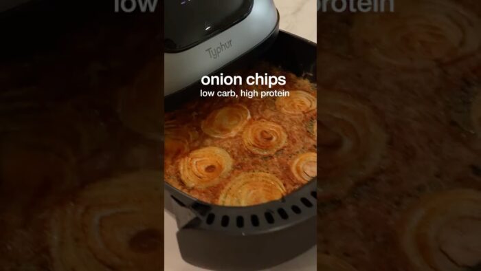 Losing weight with these Crispy 2-Ingredient Onion Ring Chips!