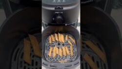 Namak Pare in Air Fryer #shorts #trending #ytshorts #feed #yt #youtubeshorts