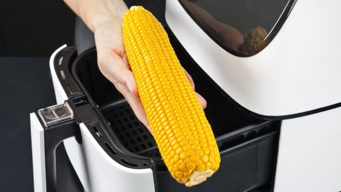 This Air Fryer Corn Recipe Has Gone Viral! Ready in Just 10 Minutes!