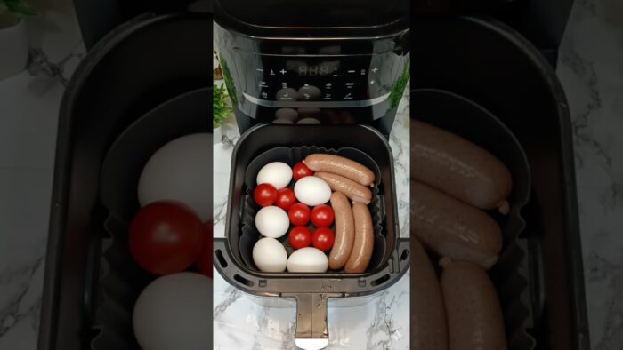 Try this tasty air fryer egg sausage cheese recipe – a perfect quick breakfast or snack! 🥚🍅🥓