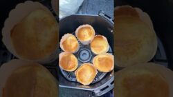 Viral Air Fryer recipe🧁🎂🍰 #messysheesy #shorts #cupcake #cake #viral # #trending #ytshorts