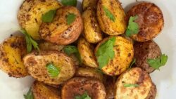 Air Fryer crispy Roasted potatoes in 10 minutes