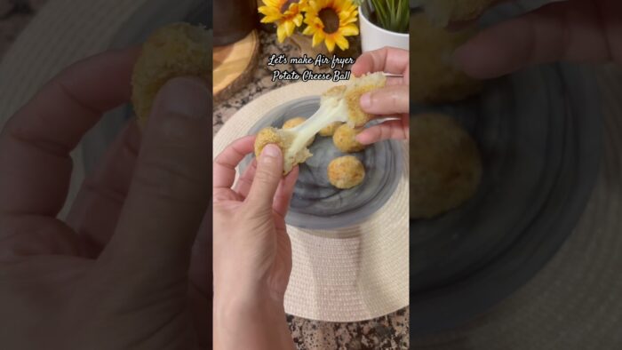 Air fryer potato cheese Ball😋🍂 #youtubeshorts #food #trending #shorts #cheeseball #airfryer