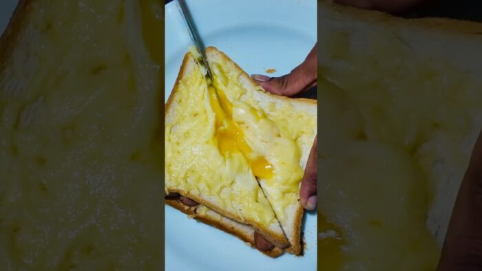 Air fryer recipe #airfryerrecipes #easyrecipe #easybreakfast #food #trending #sandwich #cheese #egg