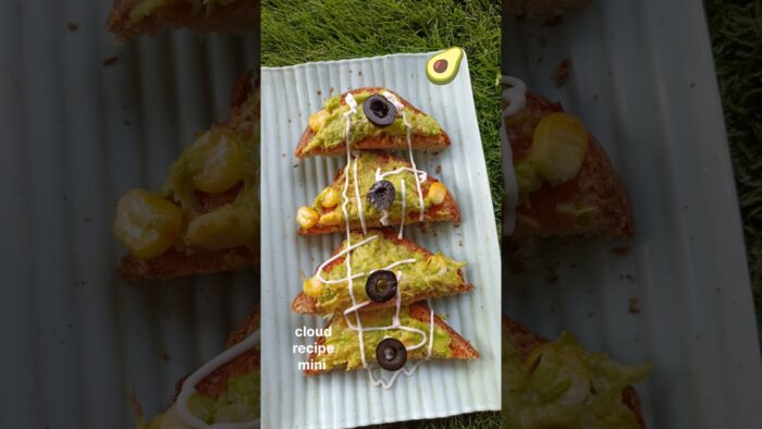 Easy Avocado tost in airfryer #easyrecipe #quickrecipe #trendingshorts #shorts #homemade #foodie