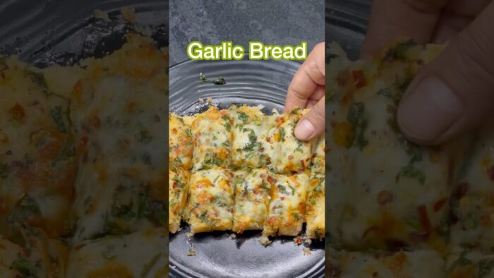 Garlic Bread Recipe | Domino’s Style Garlic Bread under 5 mins #ytshorts  #shorts #youtube #viral