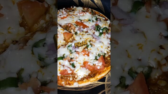 🍕 Homemade Pizza in Air Fryer! |Air Fryer Recipe #shortvideo #shorts #food #fastfood #pizza