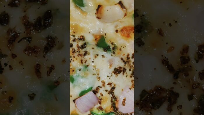 Homemade pizza ( Air fryer)#reels #shorts #trending #food #pizza #vinu #ytshorts #recipe #cooking