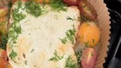 Huevos, tocineta, tostada y especias en la freidora de aire #LaCocinaDePaz