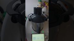 Je râpe mes carottes avec Thermomix